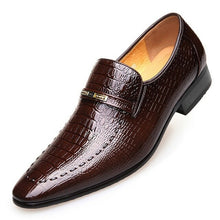 Load image into Gallery viewer, Crocodile Pattern Leather Men's Casual Shoes Classic Low-cut Embossed