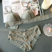Load image into Gallery viewer, Cup triangle wire free sexy sleepwear retro embroidery contrast color