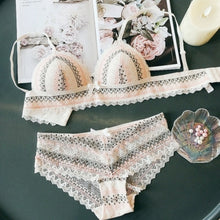 Load image into Gallery viewer, Cup triangle wire free sexy sleepwear retro embroidery contrast color