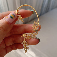 Load image into Gallery viewer, Design Sense Vine Leaf Gold Earrings