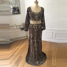 Load image into Gallery viewer, Elegant Straight Muslim Evening Dress Plus Size Long Sleeves Appliques