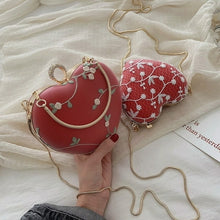 Load image into Gallery viewer, Embroidery Flowers Design Women Heart Clutch Evening Bags Gold Chain