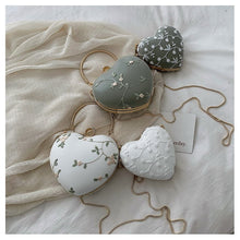 Load image into Gallery viewer, Embroidery Flowers Design Women Heart Clutch Evening Bags Gold Chain