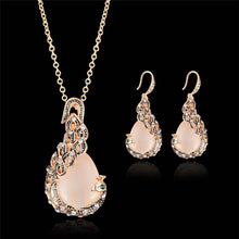 Load image into Gallery viewer, European Retro Jewelry Set For Women Ethnic Crystal Gem Peacock Charms