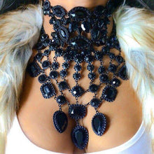 Load image into Gallery viewer, European and American tassel necklace popular black short collarbone