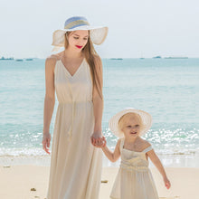 Load image into Gallery viewer, Family Matching Hats Mom And Me Floral Straw For Kids Women Girl Lady