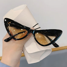 Load image into Gallery viewer, Cat Eye Sunglasses
