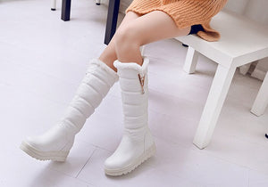 Fashion Fur Snow Boots Women Flat Winter Shoes Sexy Crystal Plush