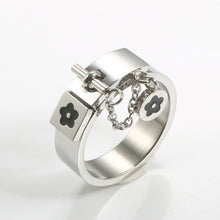 Load image into Gallery viewer, Fashion Lucky Flower Charm With Chain Ring Gold/Sliver Stainless Steel