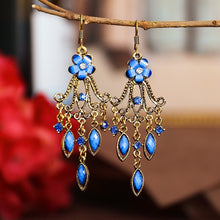 Load image into Gallery viewer, Fashion Trend Water Drop Flowers Sweet and Shiny Celebrity Style Long