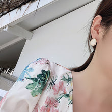 Load image into Gallery viewer, Fashion metal contracted irregular earring for women polygon stud