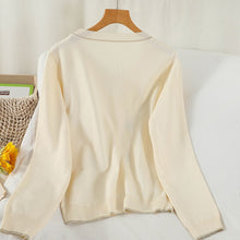 Load image into Gallery viewer, New Autumn Winter Women Casual Loose Floral V neck
