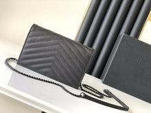 Load image into Gallery viewer, Genuine Leather Bag Thread Diamond Lattice