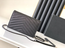 Load image into Gallery viewer, Genuine Leather Bag Thread Diamond Lattice