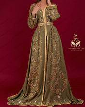 Load image into Gallery viewer, Glittler Sequins Arabic Prom Dresses Custom Made Women Plus Size