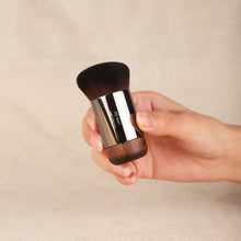 Load image into Gallery viewer, Hourglass Retractable Kabuki Brush - Retractable Foundation Brush
