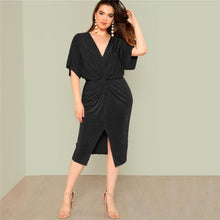 Load image into Gallery viewer, Women&#39;s Plus Size Black Twist Front Slit Batwing