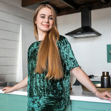 Load image into Gallery viewer, Velvet Pajamas Warm Solid Green Short Sleeve Home Suit For Women