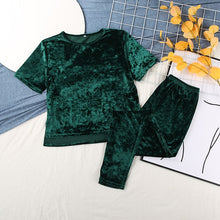 Load image into Gallery viewer, Velvet Pajamas Warm Solid Green Short Sleeve Home Suit For Women