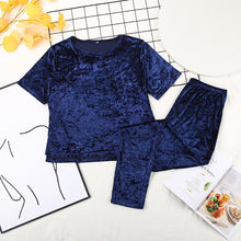 Load image into Gallery viewer, Velvet Pajamas Warm Solid Green Short Sleeve Home Suit For Women