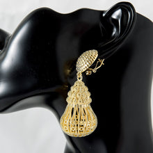 Load image into Gallery viewer, Hollow Out Gourd Shaped Luxurious Style Exquisite Women Earring 2021