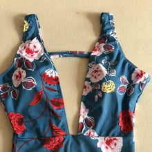 Load image into Gallery viewer, Hot Design Hollow Sexy Floral Swimsuit Swimwear