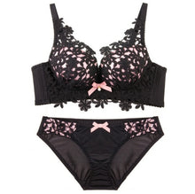 Load image into Gallery viewer, Sexy Lace Women Underwear Set And B Cup Bra Panty