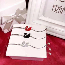 Load image into Gallery viewer, Simple Fashion White Swan Bracelet Ladies Banquet - Sophornlilly