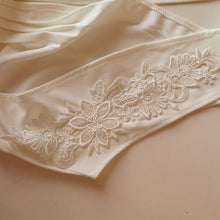 Load image into Gallery viewer, Lady Elegant Party Clothes Jumpsuit Chiffon White Backless Split Thin - Sophornlilly