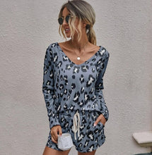 Load image into Gallery viewer, Leopard Pajama Set Summer Polyester Pijamas for Women Autumn Plus Size