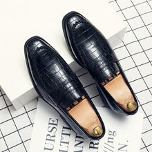 Load image into Gallery viewer, Men Business Shoes