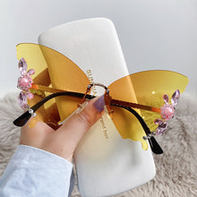 Load image into Gallery viewer, Luxury Designer Butterfly Sunglasses Vintage