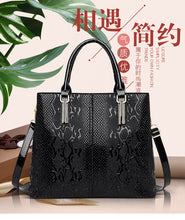 Load image into Gallery viewer, Large Capacity Tote Bag