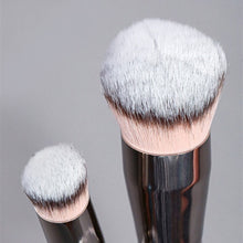 Load image into Gallery viewer, Makeup Brushes Foundation Concealer Angled Seamless