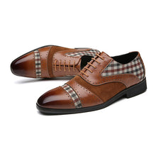 Load image into Gallery viewer, Men&#39;s Brogue Shoes Brown Black Patchwork Fabric Business Lace-up