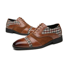 Load image into Gallery viewer, Men&#39;s Brogue Shoes Brown Black Patchwork Fabric Business Lace-up