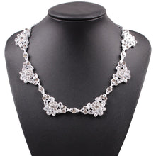 Load image into Gallery viewer, New Arrival Design Fashion Brand Necklace Cheap Chain Crystal Flower