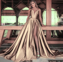 Load image into Gallery viewer, New Elegant Woman Evening Gown Plus size slim printed long evening