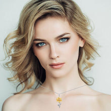 Load image into Gallery viewer, New Fashion Elegant Zircon Sunflower Pendant Necklace Fashion Silver