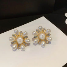Load image into Gallery viewer, New Hot Brand Woman Jewelry Ladies Pearl Pearl Bow Earring Classical
