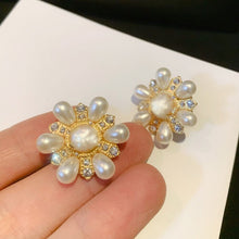 Load image into Gallery viewer, New Hot Brand Woman Jewelry Ladies Pearl Pearl Bow Earring Classical