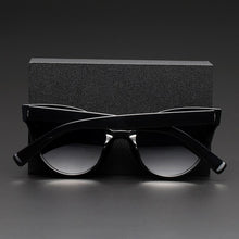 Load image into Gallery viewer, New Retro Fashion Cat Eye Frame Sunshade Anti-ultraviolet