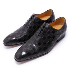 Load image into Gallery viewer, Oxford Men Shoes Business Casual Black Brown Classic Plaid Lace Up