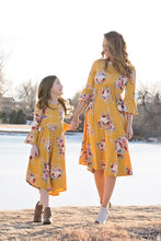 Load image into Gallery viewer, Floral Girl Women Dress Summer Mother Daughter Dresses Family