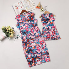 Load image into Gallery viewer, Rose Floral Girl Women Dress Gown Mother Daughter Dresses Wedding