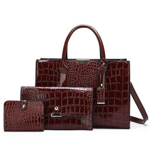 Load image into Gallery viewer, Leather Messenger Bag Crocodile