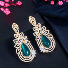 Load image into Gallery viewer, Pera Vintage Champagne Cubic Zirconia Yellow Gold Long Big Water Drop