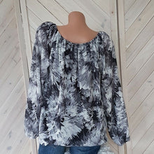Load image into Gallery viewer, Plus Size 5XL Top Women Blouses Casual Beach Long Sleeve Loose Shirt