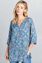 Load image into Gallery viewer, 3/4 SLEEVE PRINT V-NECK TUNIC