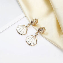 Load image into Gallery viewer, Resin White Blue Fashion Vintage Ocean Style Shell Shaped Drop
